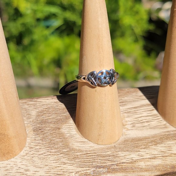 Celtic Triquetra Pentacle Sterling Silver Ring, Size 6 and 8 - Picture 4 of 5